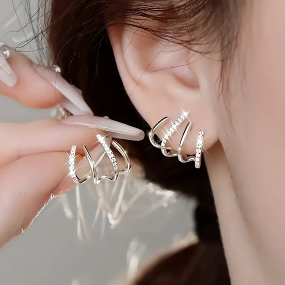 Claw Design Multi Hoop Stud Earrings Elegant Minimalist Style - Picture 1 of 6